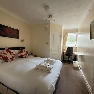 Double Room Private Bathroom